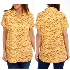 beachlunchlounge Yellow and Red Pineapple Button-Down Shirt